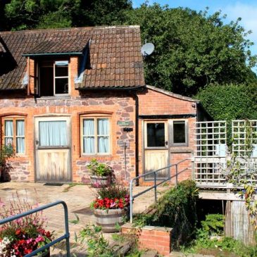 Spectacular Sea Views | Porlock Weir | Sleeps 2