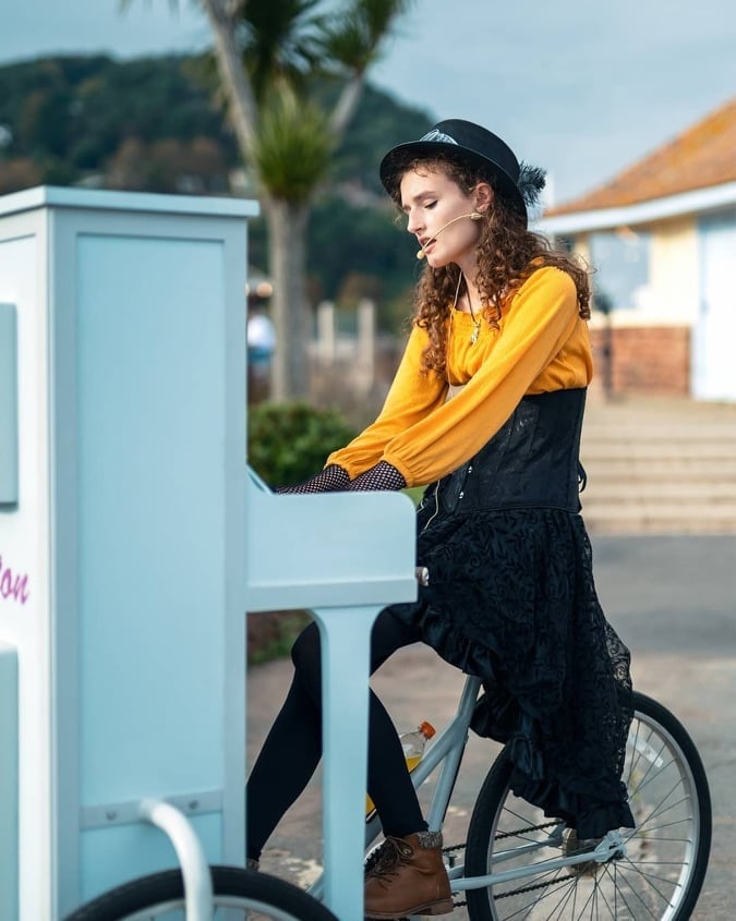 Steampunk cycling pianist