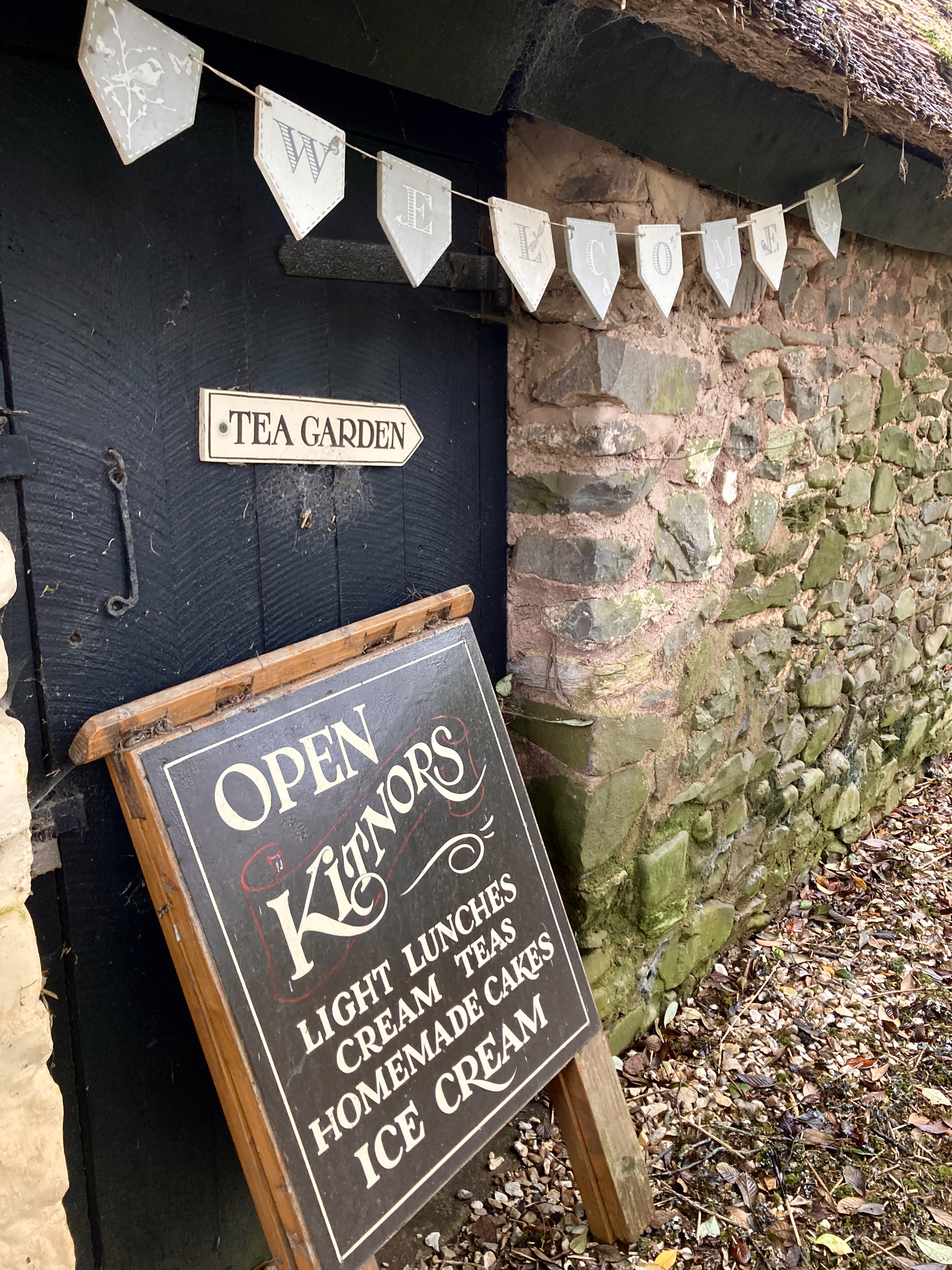 Kitnors Tea Room Signs Bossington