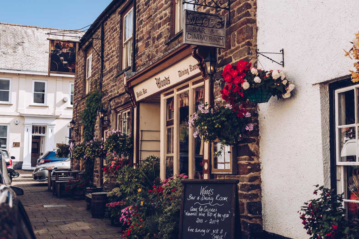 Best Exmoor Pubs Woods Bar & Restaurant