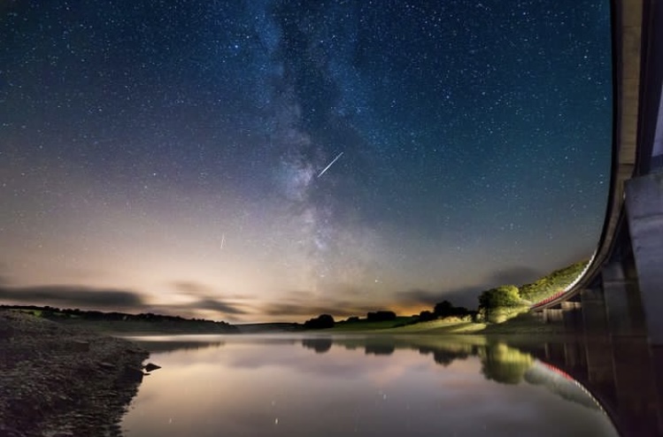 Stunning astrophotography stargazing over Wimbleball Lake